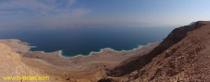 Вид на Мертвое Море с одной из смотровых площадок