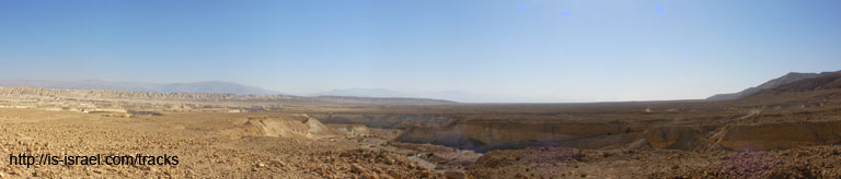 Вид на плато Амиаз и горы Сдом 